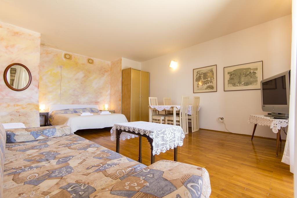 Apartments Siga 메덜린 외부 사진